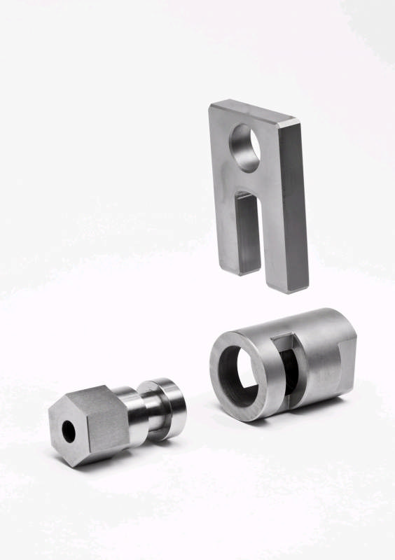 Bride fourchette pour attelage mécanique